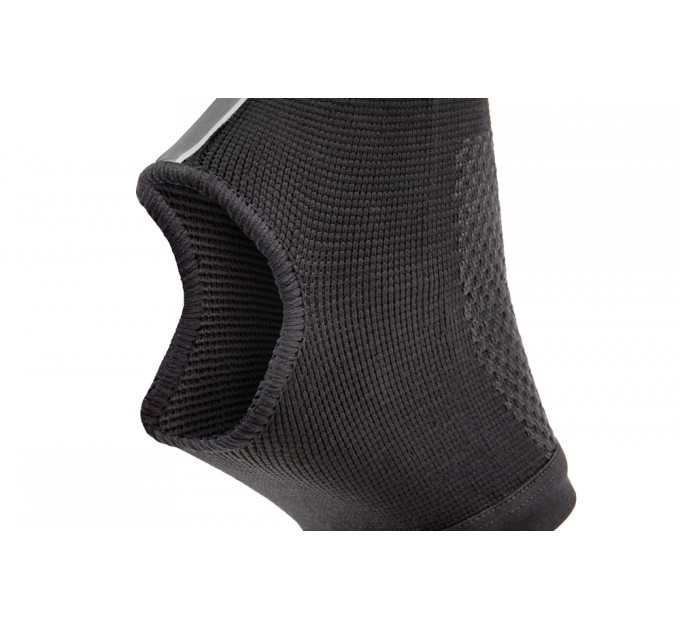 Фіксатор щиколотки Adidas Performance Ankle Support