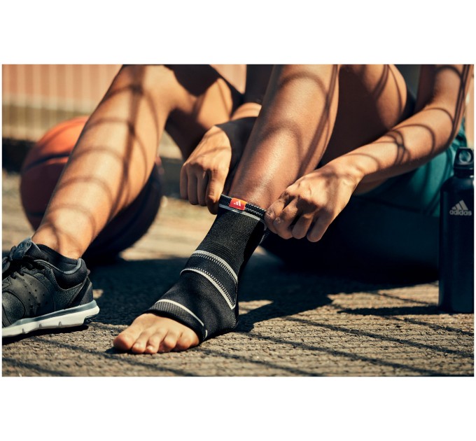 Фіксатор щиколотки Adidas Ankle Support