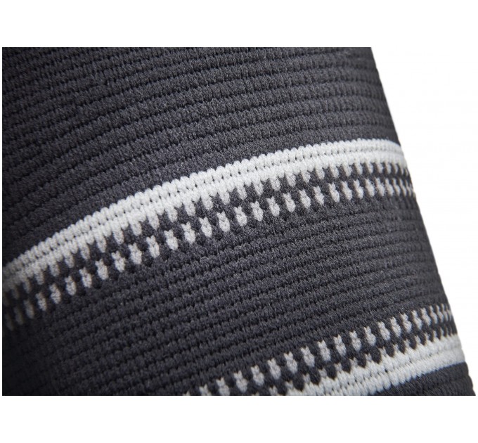 Фіксатор коліна Adidas Knee Support